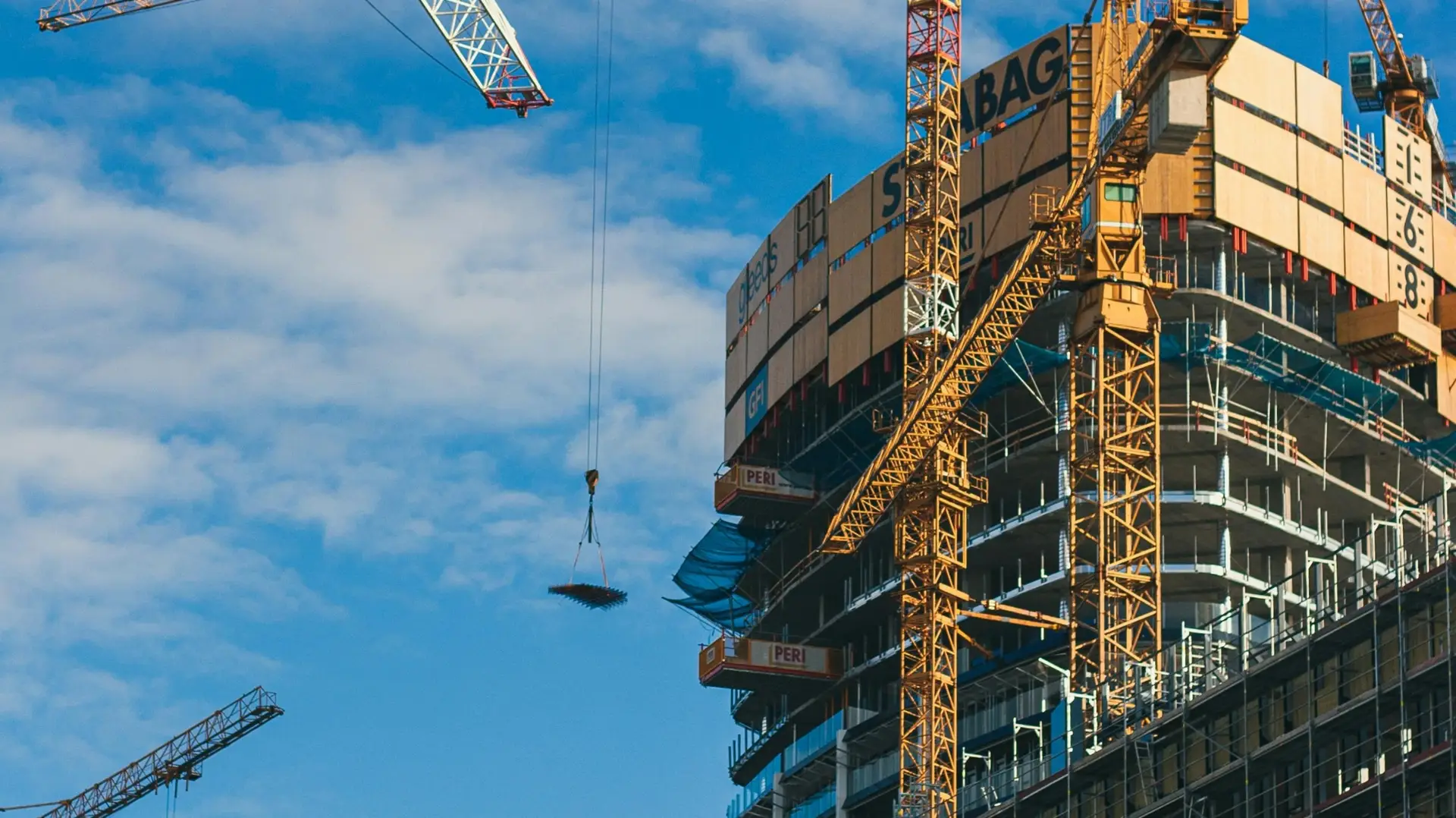 CONSTRUCCIÓN